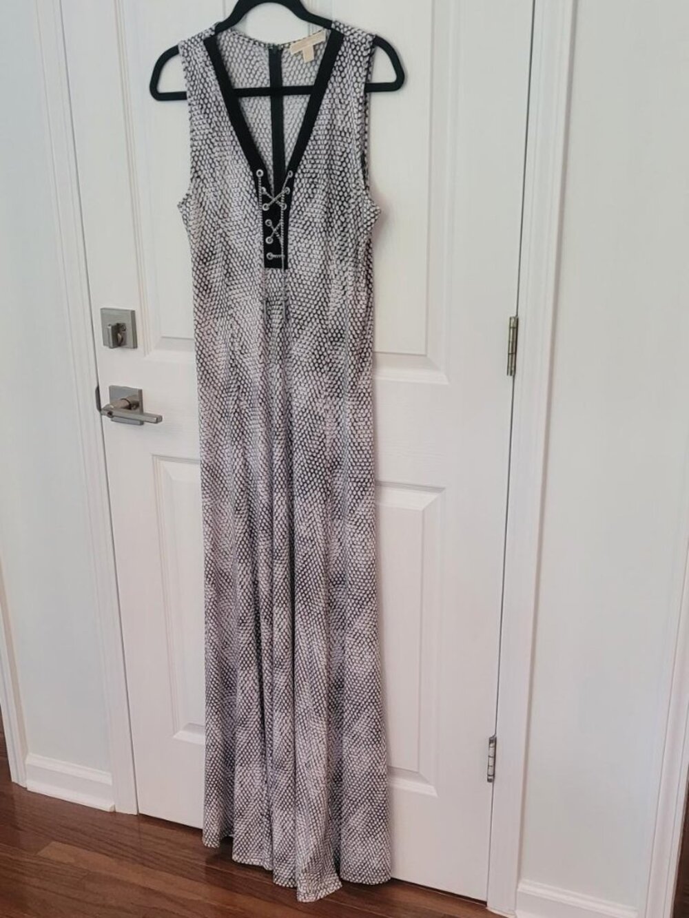 Women's Michael Kors Black and White Sleeveless Maxi Dress Silver Accents Size L
